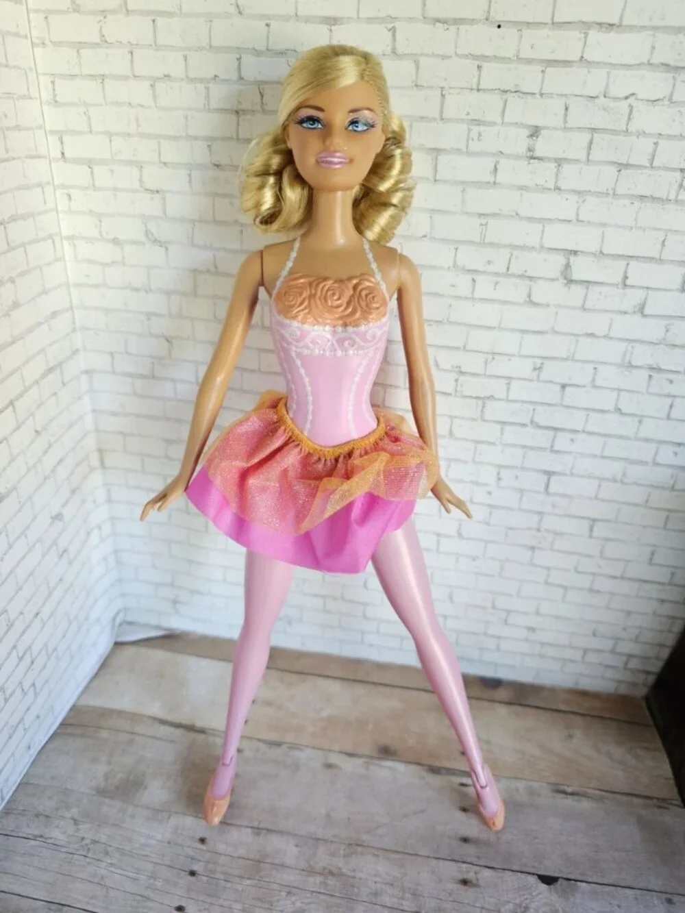 2010 Mattel Barbie I Can Be Ballerina Doll R4304 T7168 Pink Tutu
